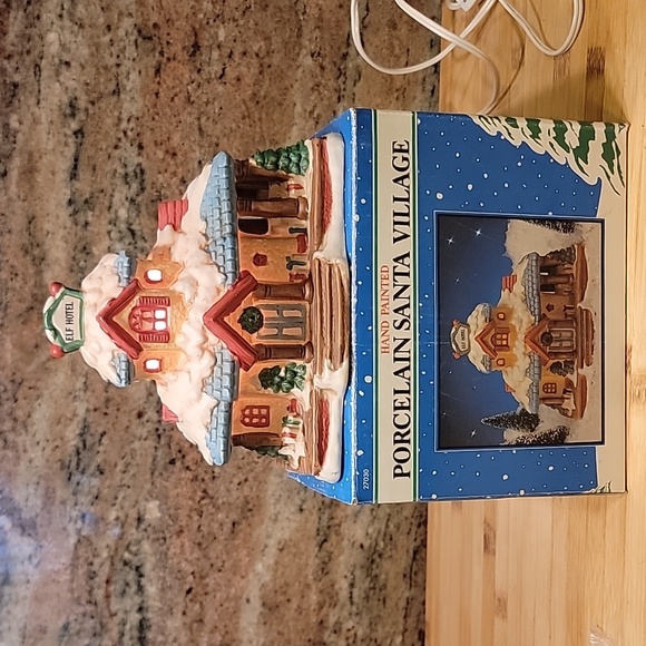 Vintage Porcelain lighted Elf Hotel Santa Village - Picture 3 of 3